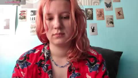 Hailey online show from July 28, 2026, 5:25 am