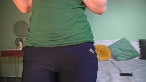 Hailey online show from March 10, 2025, 4:49 am