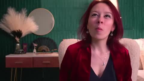 Hailey online show from April 16, 2026, 3:18 am