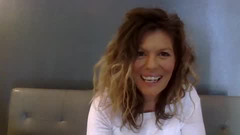 Snapshot of haileys123 chatting on November 20, 2025, 7:46 pm Hailey online show from November 20, 2025, 7:46 pm