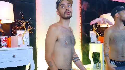 Snapshot of hairy_diamond chatting on October 28, 2025, 7:12 am H A I R Y D I A M O N D online show from October 28, 2025, 7:12 am