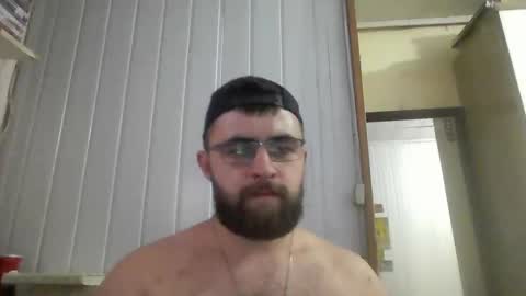 Snapshot of hairy_man_69_ chatting on January 18, 2025, 12:02 am horny online show from January 18, 2025, 12:02 am