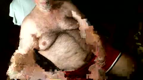 Snapshot of hairybear813 chatting on December 3, 2024, 2:14 am hairybear813 online show from December 3, 2024, 2:14 am