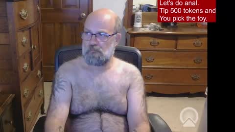 HairyDaddyBear69 online show from October 26, 2025, 1:55 am