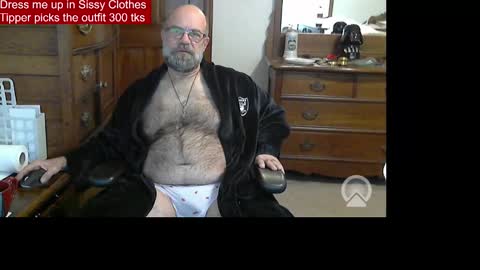 Snapshot of hairydaddybear69 chatting on February 6, 2026, 1:25 pm HairyDaddyBear69 online show from February 6, 2026, 1:25 pm
