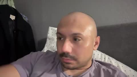 Snapshot of hairyman30000 chatting on February 24, 2025, 1:02 am hairyman30000 online show from February 24, 2025, 1:02 am
