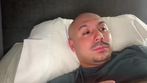 Snapshot of hairyman30000 chatting on January 6, 2026, 2:15 am hairyman30000 online show from January 6, 2026, 2:15 am