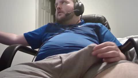 hairymikey online show from July 8, 2026, 4:28 am