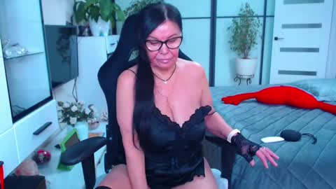 Monika online show from February 8, 2025, 8:42 am