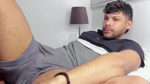 Snapshot of haku_kanjii chatting on February 15, 2026, 8:16 pm Independent model online show from February 15, 2026, 8:16 pm