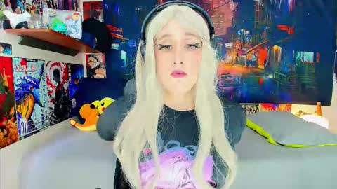 Haku Please help me with your thumbs up its important  online show from November 3, 2025, 8:21 pm