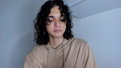 Snapshot of halan_jr chatting on January 3, 2025, 12:11 am halan online show from January 3, 2025, 12:11 am