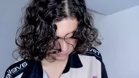 Snapshot of halan_jr chatting on January 8, 2025, 1:53 am halan online show from January 8, 2025, 1:53 am