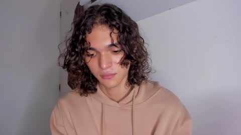 Snapshot of halan_jr chatting on January 17, 2025, 4:06 am halan online show from January 17, 2025, 4:06 am