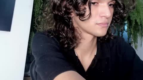 Snapshot of halan_jr chatting on February 6, 2025, 8:39 am halan online show from February 6, 2025, 8:39 am