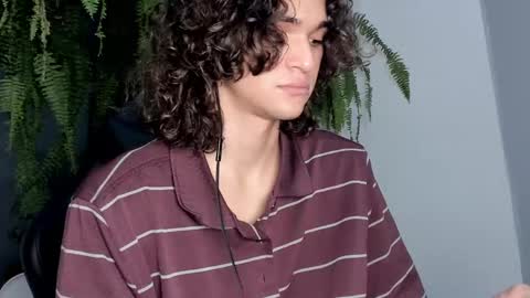 Snapshot of halan_jr chatting on February 7, 2025, 6:56 am halan online show from February 7, 2025, 6:56 am