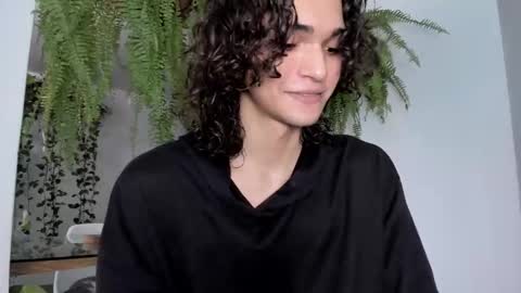 Snapshot of halan_jr chatting on February 18, 2025, 7:52 pm halan online show from February 18, 2025, 7:52 pm