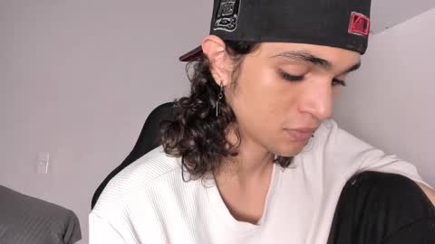 Snapshot of halan_jr chatting on February 23, 2025, 11:25 pm halan online show from February 23, 2025, 11:25 pm