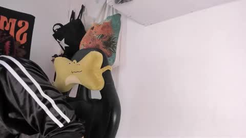 Snapshot of halan_jr chatting on September 9, 2025, 6:07 pm halan online show from September 9, 2025, 6:07 pm