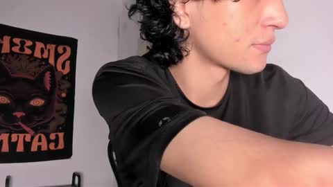 Snapshot of halan_jr chatting on September 27, 2025, 6:29 am halan online show from September 27, 2025, 6:29 am