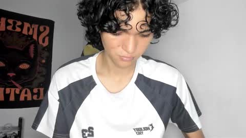 Snapshot of halan_jr chatting on October 7, 2025, 10:51 pm halan online show from October 7, 2025, 10:51 pm