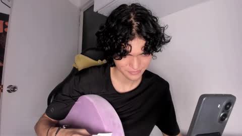 Snapshot of halan_jr chatting on October 10, 2025, 9:47 pm halan online show from October 10, 2025, 9:47 pm