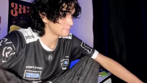 Snapshot of halan_jr chatting on November 21, 2025, 8:13 am halan online show from November 21, 2025, 8:13 am