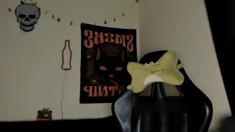 Snapshot of halan_jr chatting on November 24, 2025, 9:20 am halan online show from November 24, 2025, 9:20 am