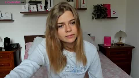Snapshot of haleyreedme chatting on September 26, 2025, 9:46 am Haley online show from September 26, 2025, 9:46 am