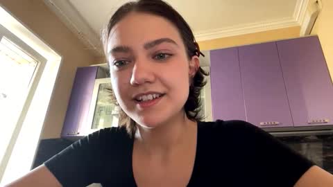 Snapshot of halinacaples chatting on March 11, 2026, 1:39 pm Alice online show from March 11, 2026, 1:39 pm