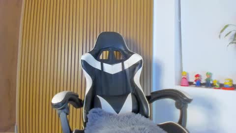 Anahis online show from September 18, 2025, 3:08 am