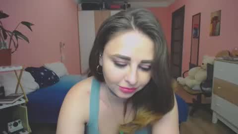 Snapshot of halleyg chatting on November 7, 2025, 3:34 pm Ann online show from November 7, 2025, 3:34 pm