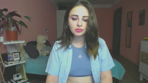 Snapshot of halleyg chatting on November 22, 2025, 3:44 pm Ann online show from November 22, 2025, 3:44 pm