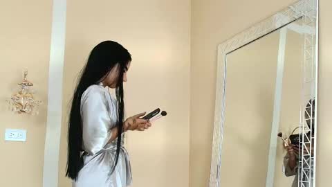 Snapshot of halliestone chatting on December 16, 2025, 2:44 pm Hallie Stone online show from December 16, 2025, 2:44 pm