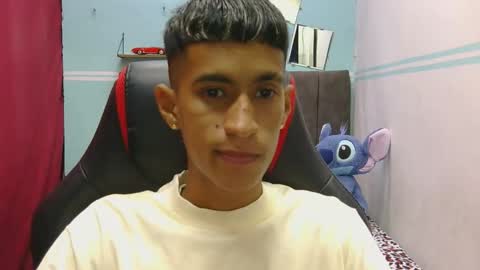 hamcummboy20 online show from April 30, 2026, 11:42 pm