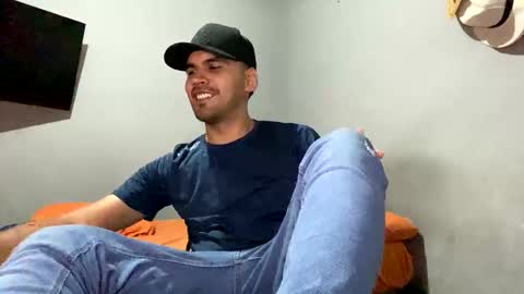 hamiltong12 online show from November 16, 2025, 4:40 am