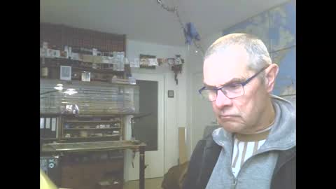 Snapshot of hamto65 chatting on February 16, 2025, 9:38 pm Prefer men 80 online show from February 16, 2025, 9:38 pm