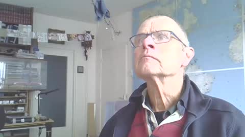 Snapshot of hamto65 chatting on February 19, 2025, 3:38 pm Prefer men 80 online show from February 19, 2025, 3:38 pm