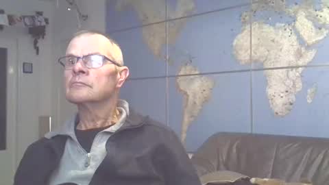 Snapshot of hamto65 chatting on February 21, 2025, 10:26 pm Prefer men 80 online show from February 21, 2025, 10:26 pm