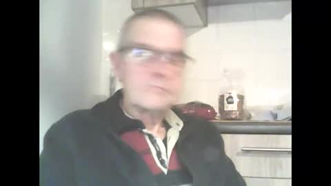 Snapshot of hamto65 chatting on December 21, 2025, 9:33 pm Prefer men 80 online show from December 21, 2025, 9:33 pm