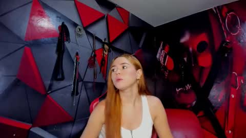 Hana and Zeta online show from December 15, 2025, 12:20 pm