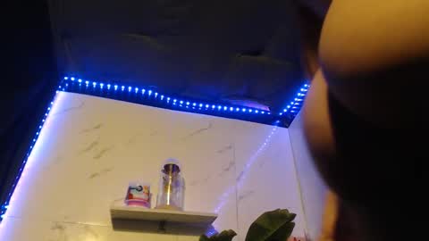 Snapshot of hana_soojin chatting on January 17, 2026, 5:27 pm hana_soojin online show from January 17, 2026, 5:27 pm