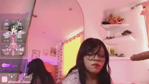 Snapshot of hanabi___ chatting on October 27, 2025, 12:42 pm   online show from October 27, 2025, 12:42 pm