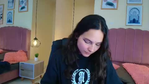 Snapshot of hanabie_ chatting on March 10, 2026, 3:11 am hanabie_ online show from March 10, 2026, 3:11 am