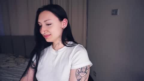 Snapshot of hanalif chatting on October 22, 2025, 6:35 am Blair and Ethel online show from October 22, 2025, 6:35 am