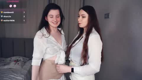 Snapshot of hanalif chatting on November 4, 2025, 6:34 am Blair and Ethel online show from November 4, 2025, 6:34 am