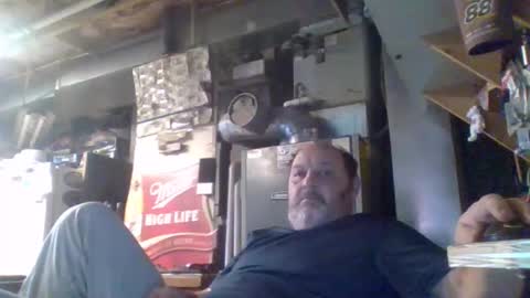 naked man online show from November 26, 2025, 2:18 pm