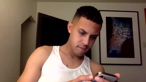 Snapshot of handsome01_ chatting on December 15, 2025, 6:56 pm handsome01_ online show from December 15, 2025, 6:56 pm