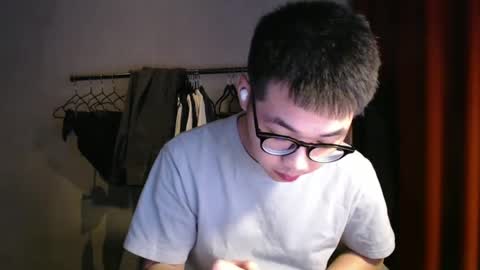 Snapshot of handsome_mannn chatting on January 4, 2025, 3:18 am handsome_mannn online show from January 4, 2025, 3:18 am