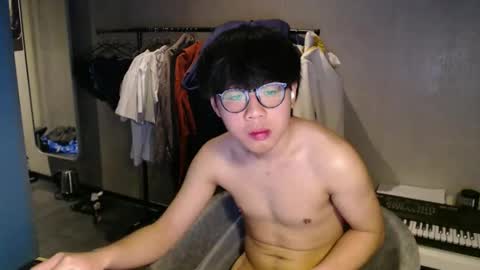 Snapshot of handsome_mannn chatting on January 10, 2026, 5:20 am handsome_mannn online show from January 10, 2026, 5:20 am